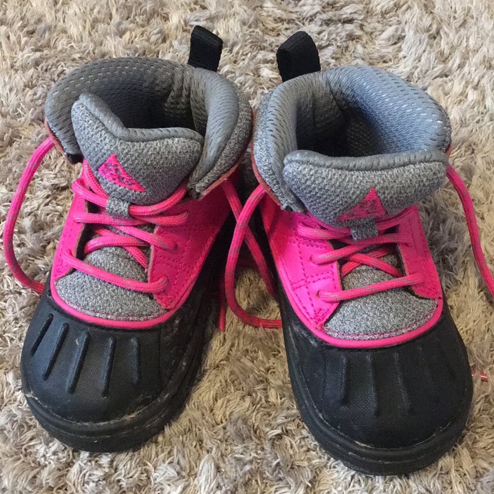 Nike Boots
